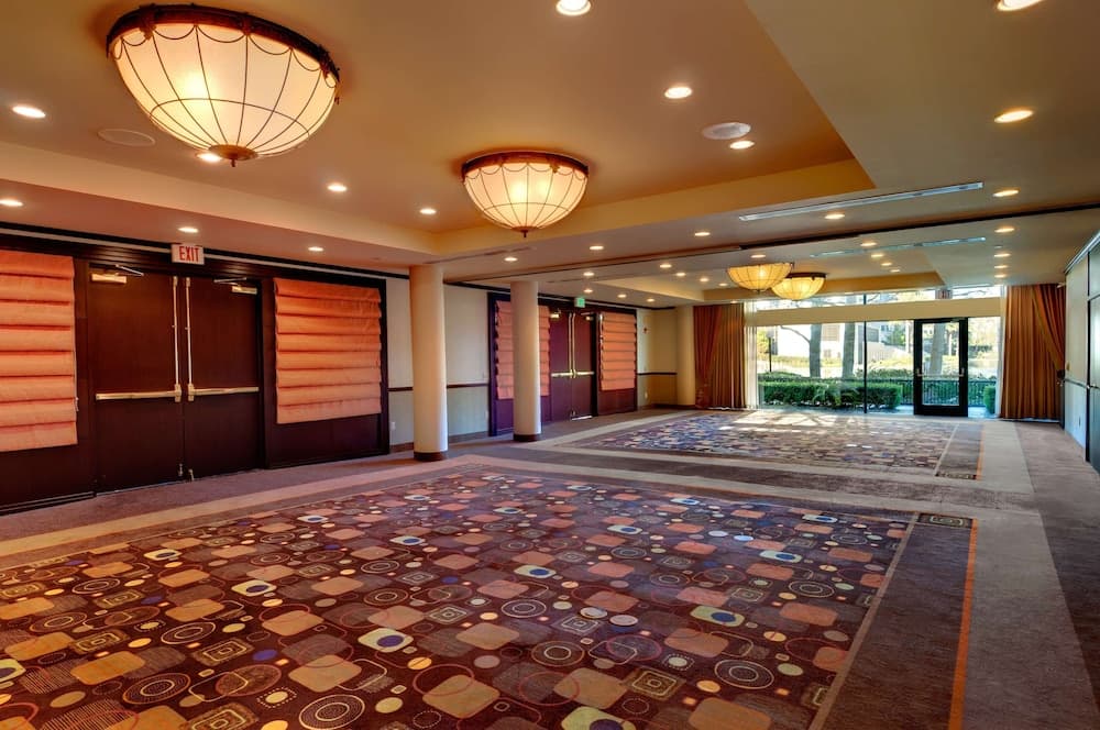 Orange County Hotel
