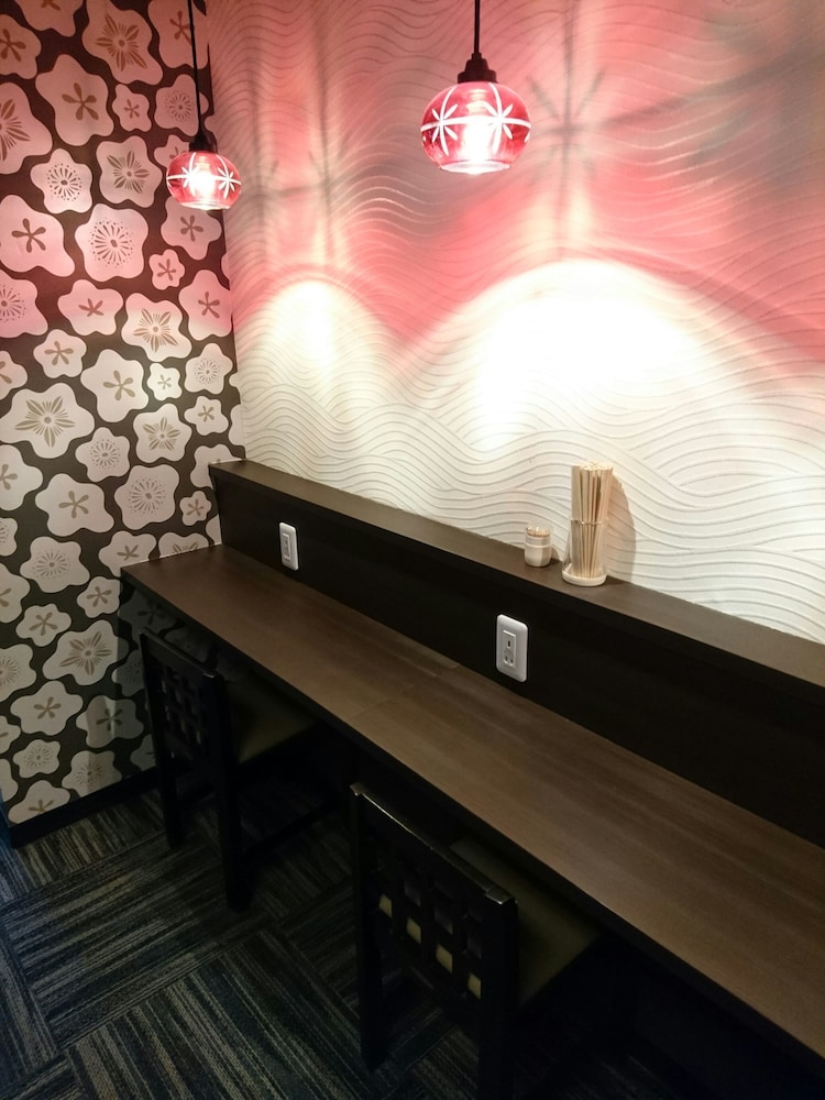 Capsule Hotel Hatagoya