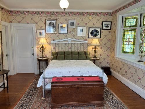 The Munroe Inn Bed and Breakfast