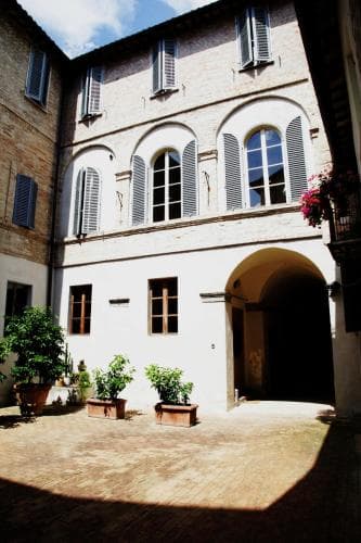 La Corte