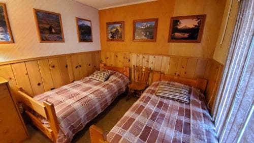 Reverse Creek Lodge