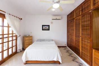 Dolphins Villa