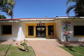 1877 Hostel
