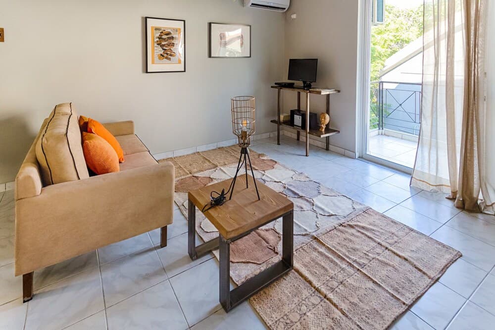 Aris Athens Suites