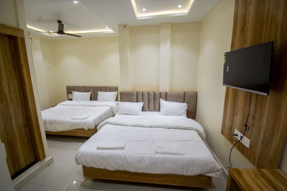 Hotel Anubhuti