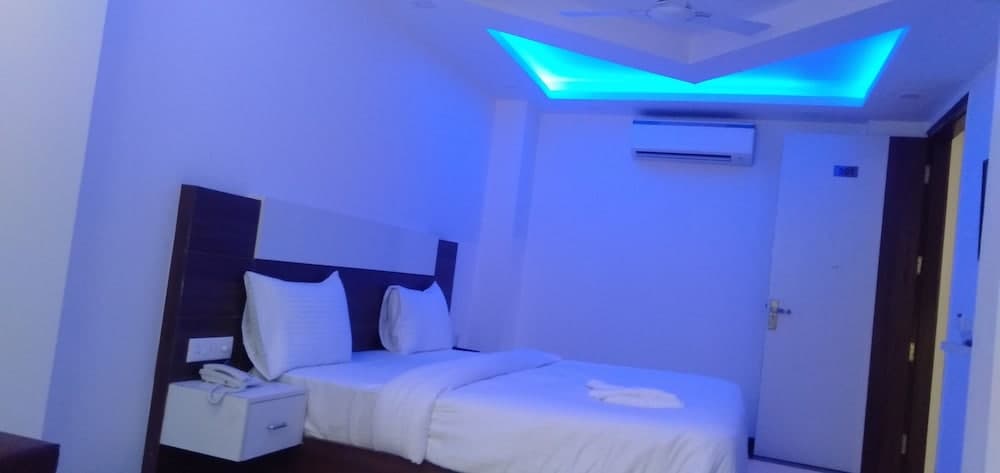 Hotel Param Palace