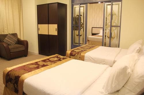 Peninsula Hotel