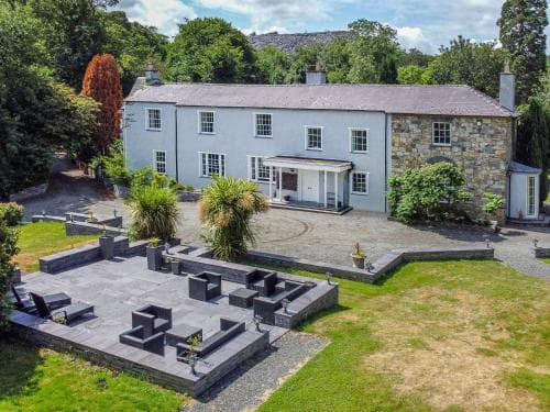Bryn Derwen Lodge