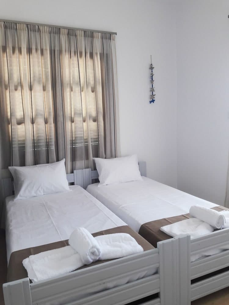 Astron Hotel