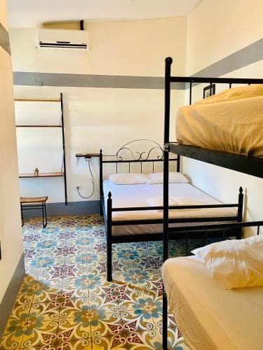 Hostal La Tortuga Booluda