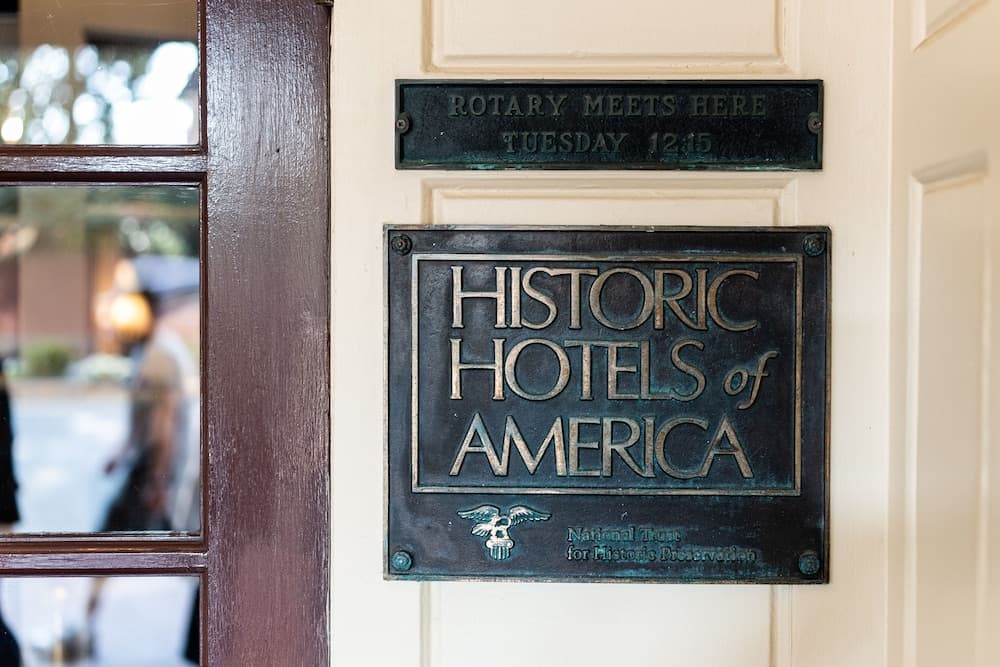 Hawthorne Hotel