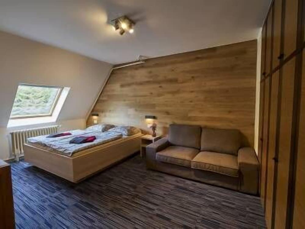 Hotel Žalý