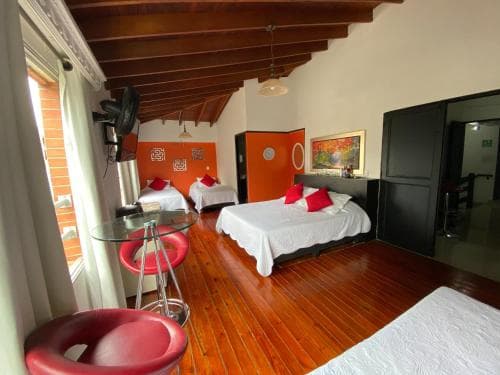 Hotel Lleras Premium