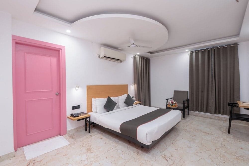 Chhavi Hotels