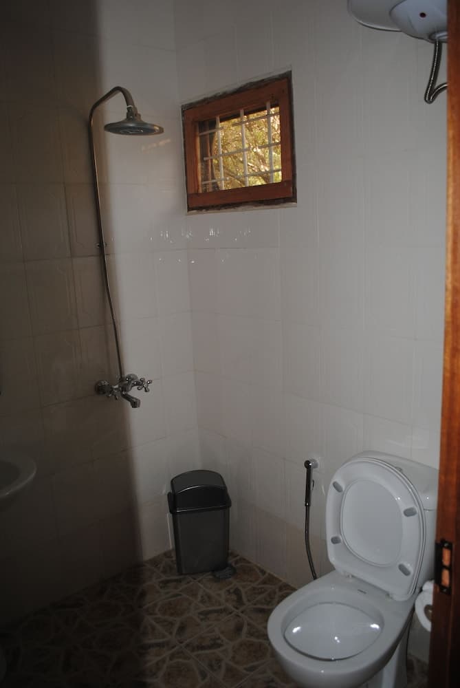 Saruni River Lodge