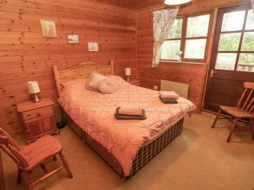 Acorn Lodge