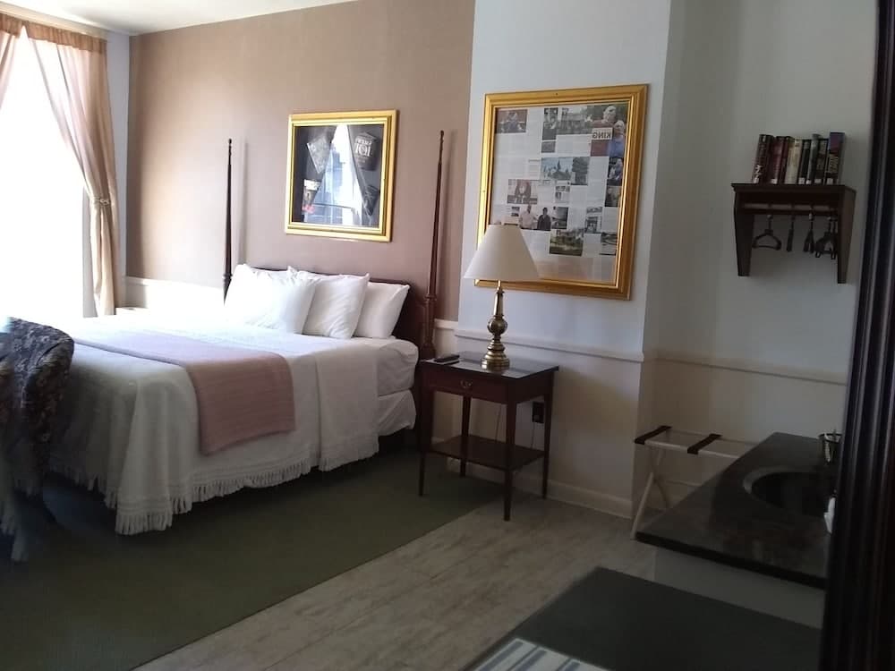 The Charles Inn