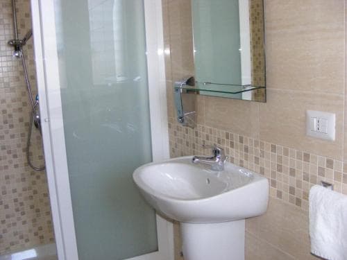 B&B Free Zone