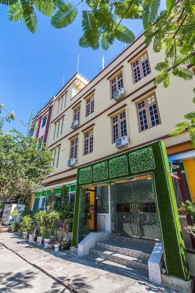 Maykha Hotel