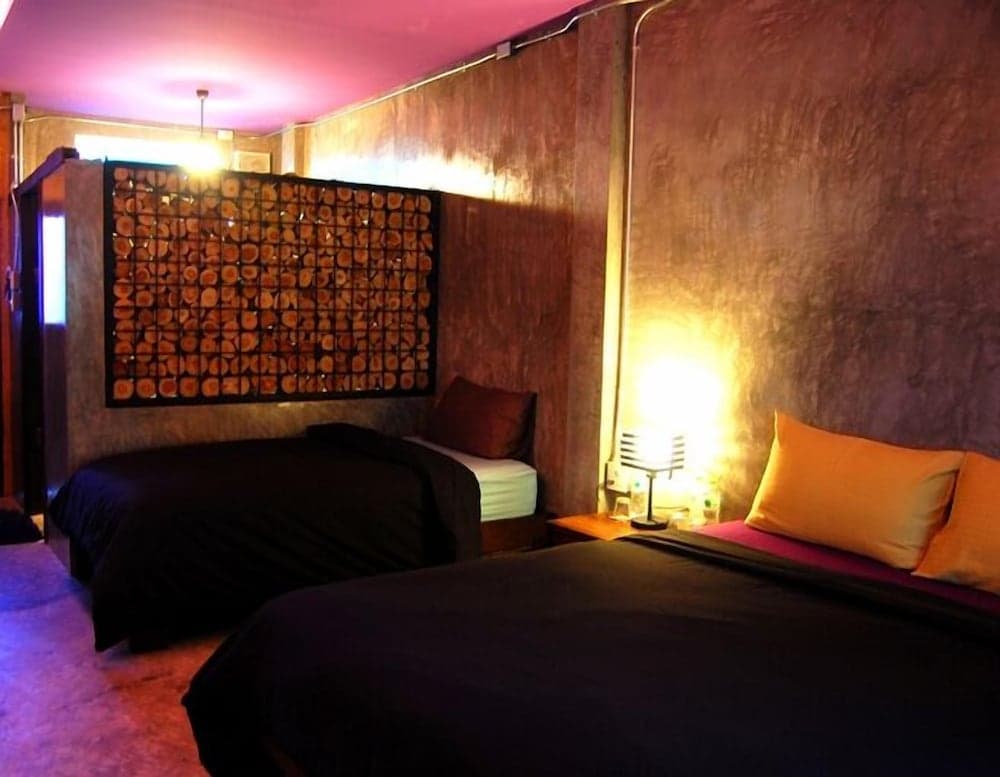 Qi 68 Hotel