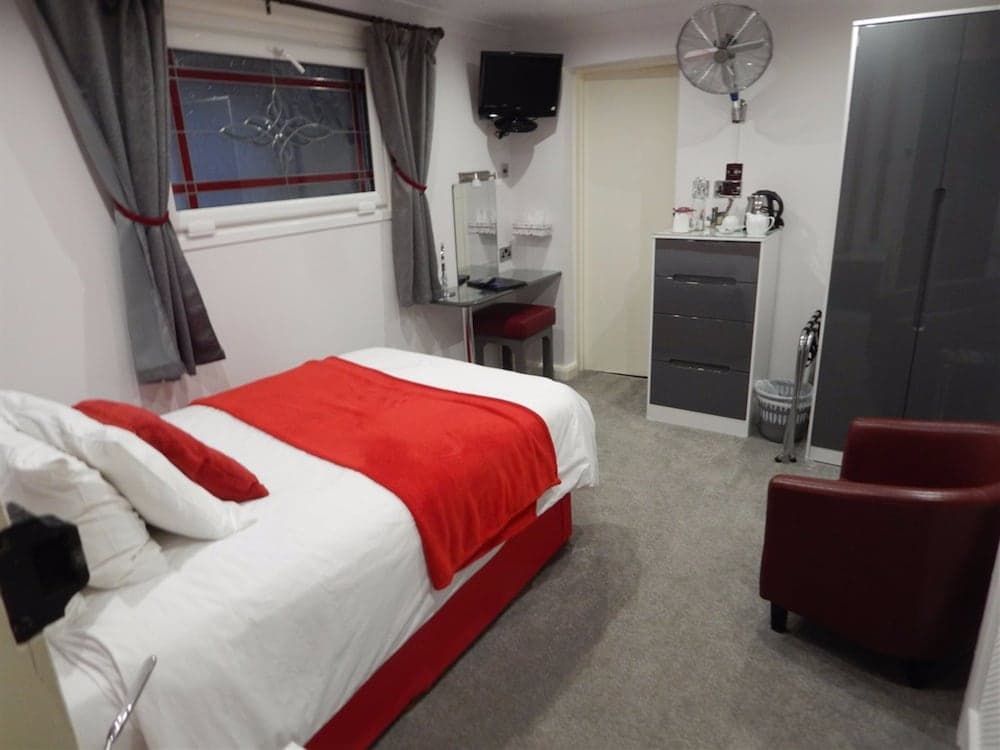 3 Norfolk Square Guest house