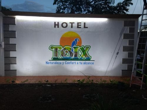 TOIX Hotel