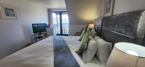 Lagoon Lodge
