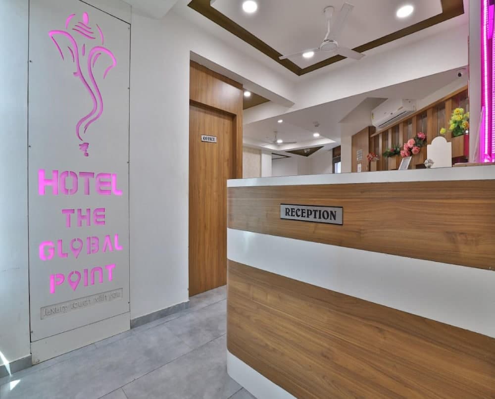 Hotel The Global Point