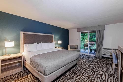 River's Edge Motel