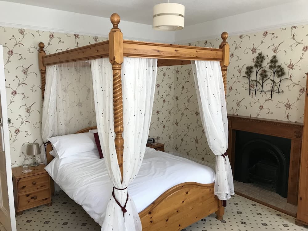 Lorna Doone House