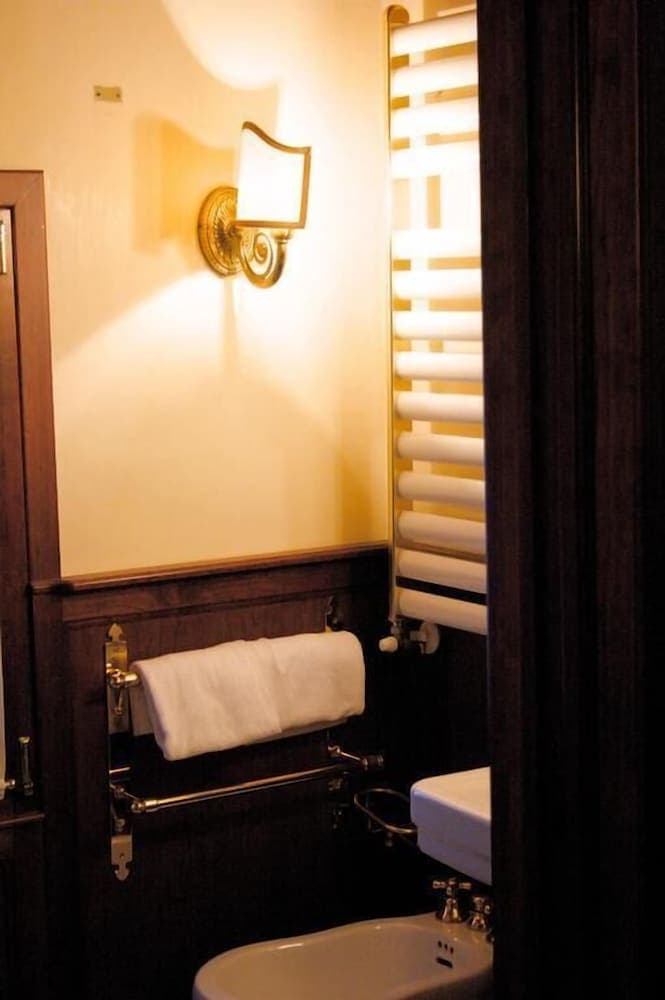 Hotel Lux