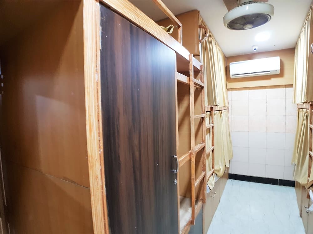 Hexahostel Mabrook