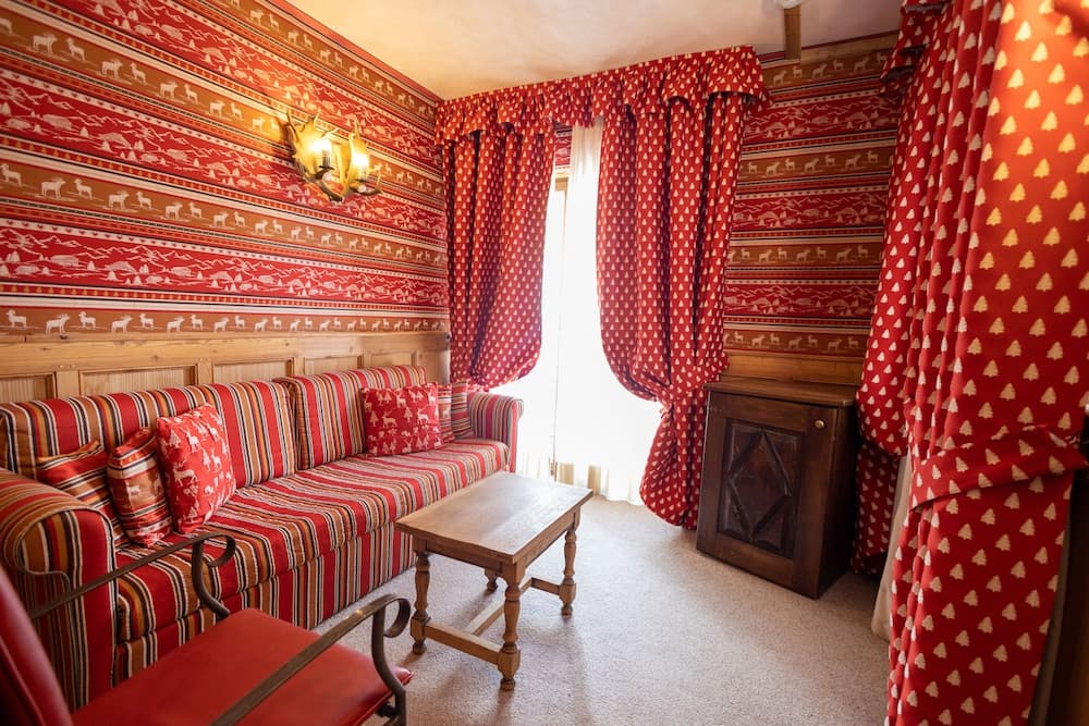 Hotel Bucaneve