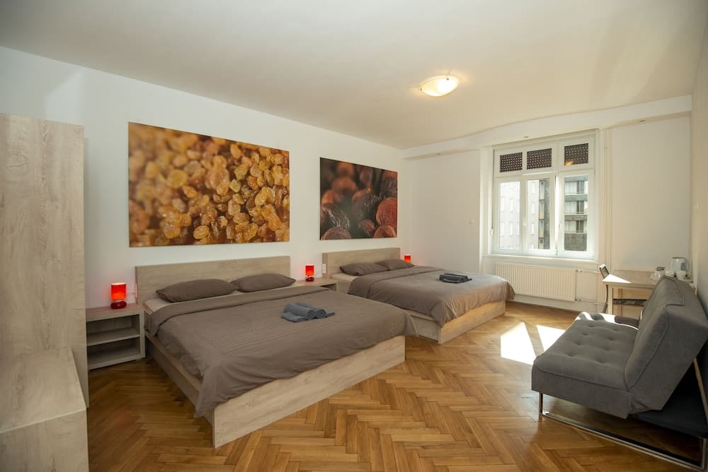 Viva Rooms