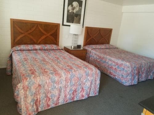 Cedar Motel
