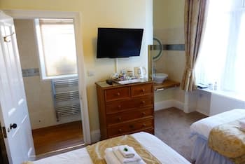 Riverside Lodge