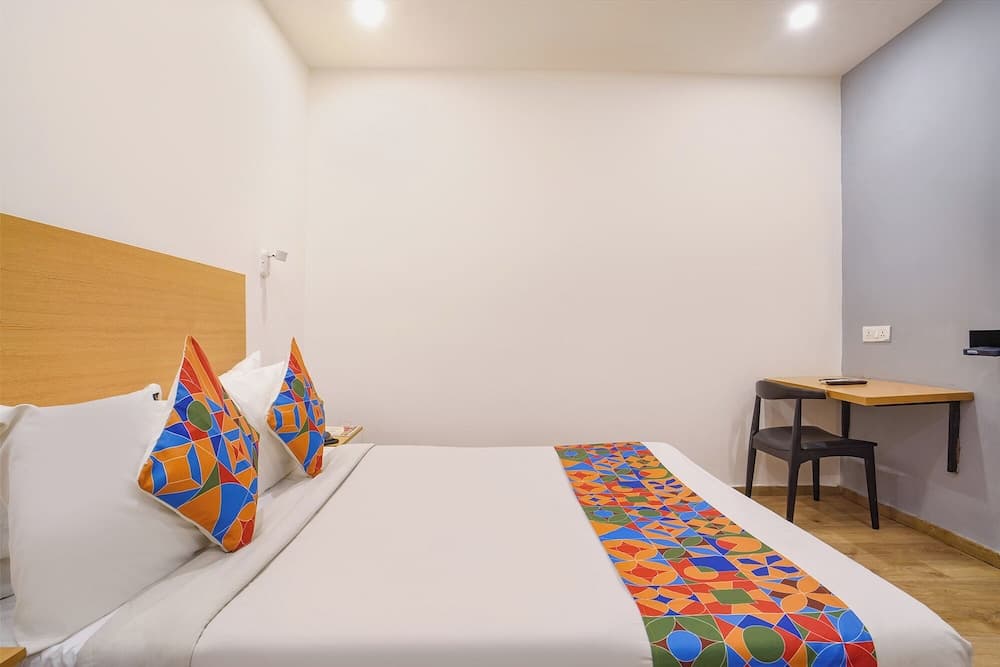 Fabhotel Cinco