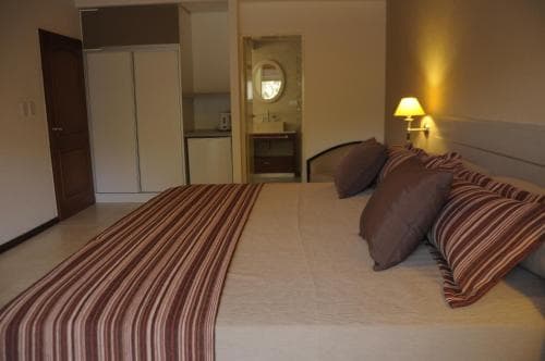 Lom Suites