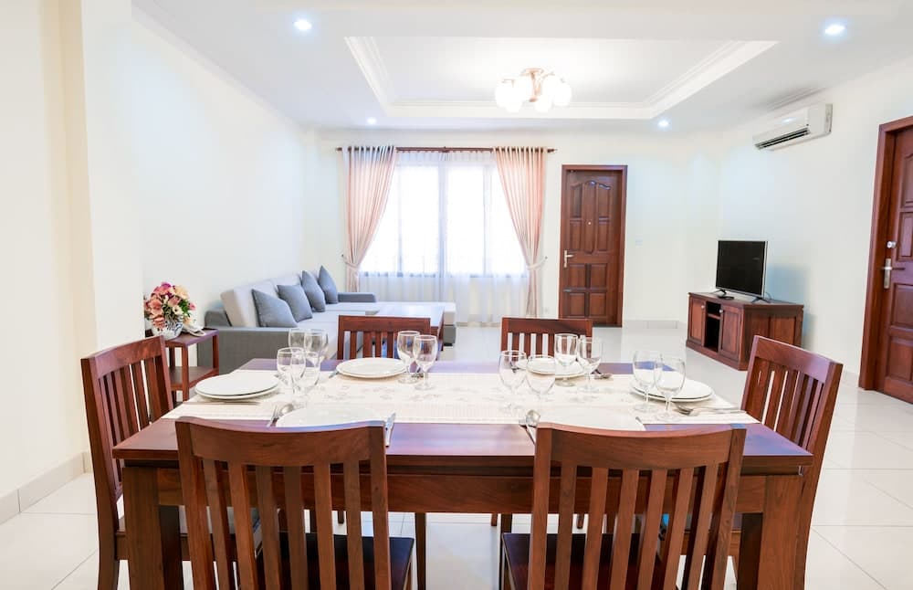 Hampton Hotel & Apartment