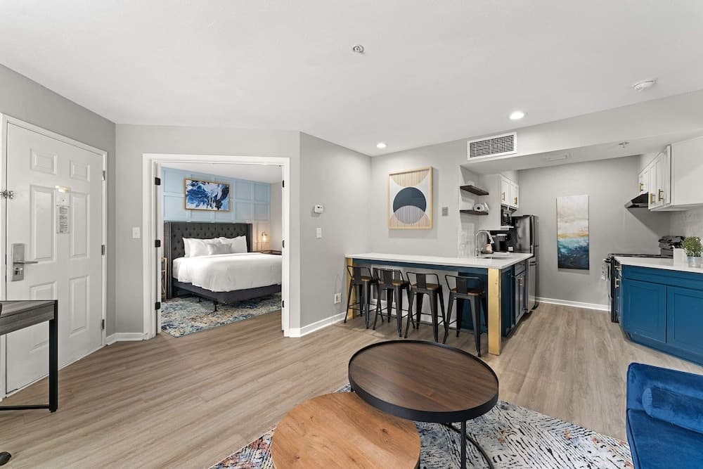 Quality Suites Buckhead Village