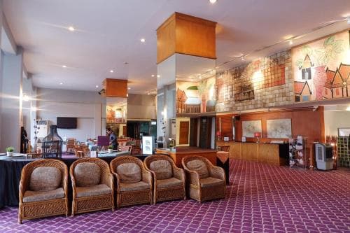Phet Hotel