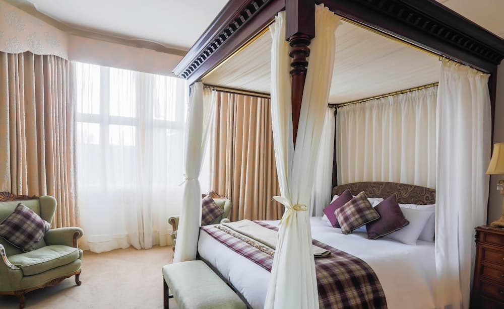 The Falcon Hotel