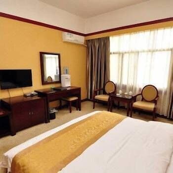 Dong Da Men Hotel