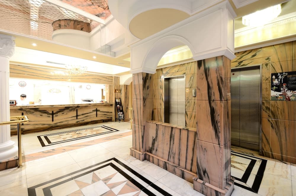 Majesty Hotel