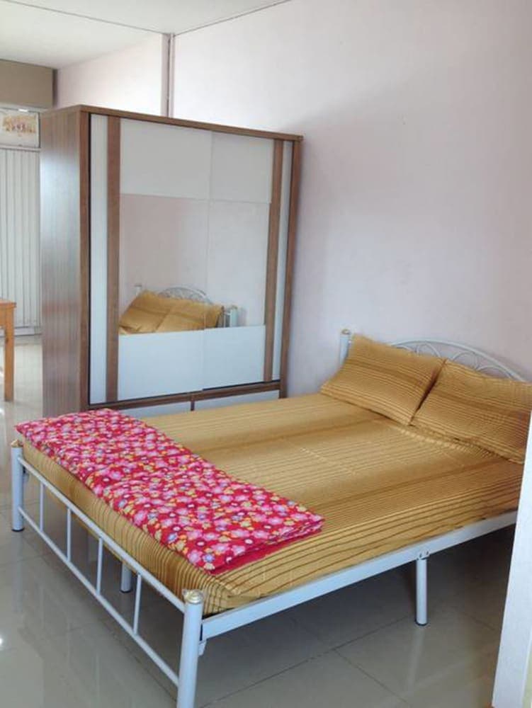 SIS Guesthouse