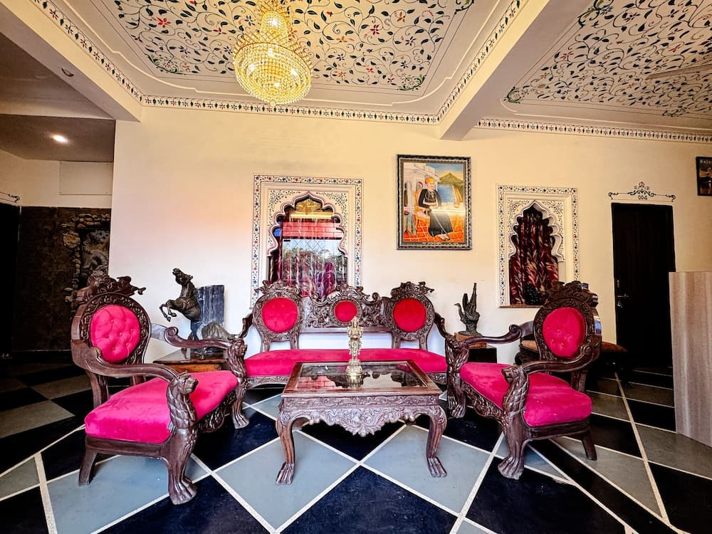 Hotel Kanak Niwas