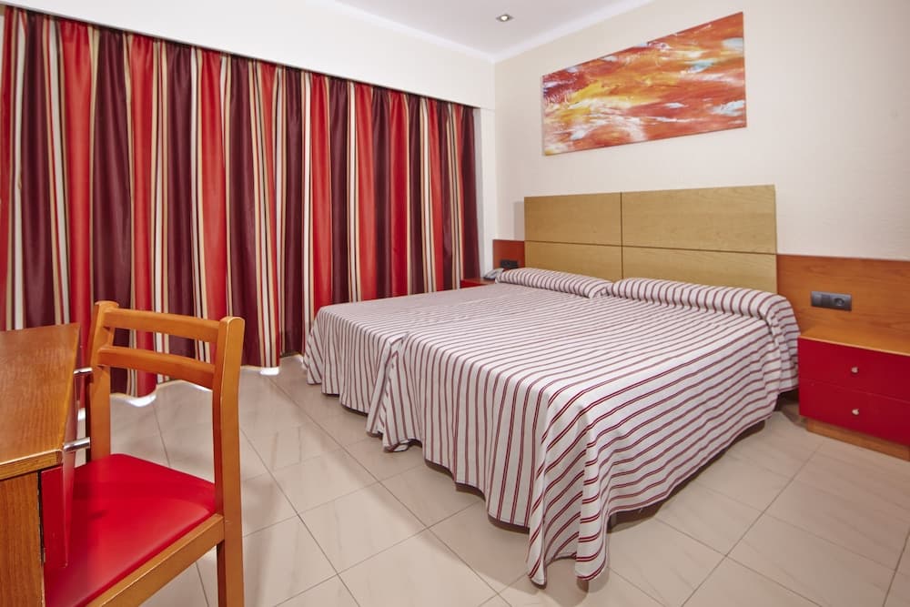 Mll Caribbean Bay Hotel