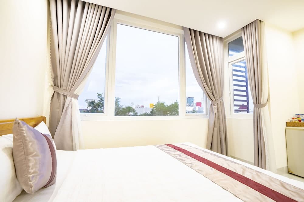 Hung Binh Hotel