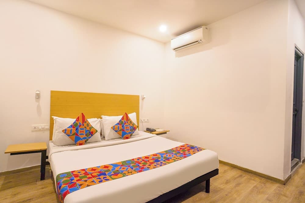 Fabhotel Cinco