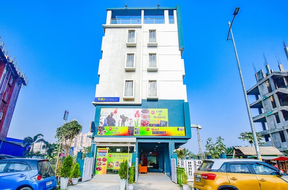 Fabhotel Silverkey